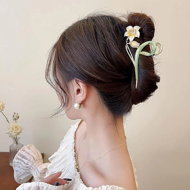Hair Clips Metal Alloy Hair Accessories for Women Girls, Hair Claw Clips Pearls Cute Fashion Spring Summer Hairpins Large Jaw Clip. (Lily Hair Claw)